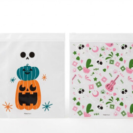 人気のダブルジップに可愛らしい新柄が入荷しました👻🎃