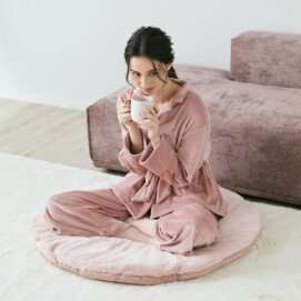 ふわふわ素材で優しく温めてくれるヒーター＆足元からしっかり温めるヒーター❤️‍🔥