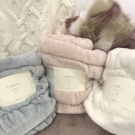 秋の新作アイテム入荷しました🍂