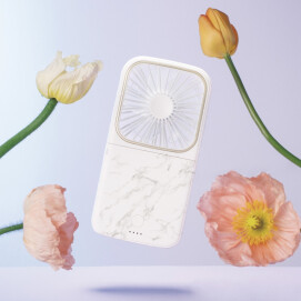 大人気❣️見た目も機能もさらにスマートに🤍ミニマルなデザインが魅力の次世代型ハンディファンが再入荷いたしました💁🏼‍♀️✨