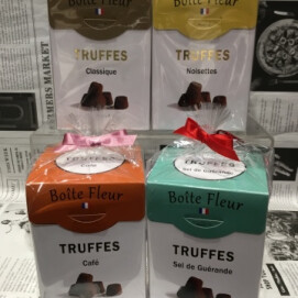 今年も入荷致しました🤎冬季限定トリュフチョコ❄️  646円〜(税込) バレンタインにぴったりです💝