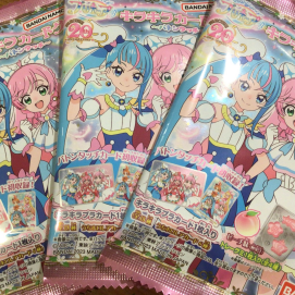 ひろがるスカイ！プリキュア🌈カードグミ