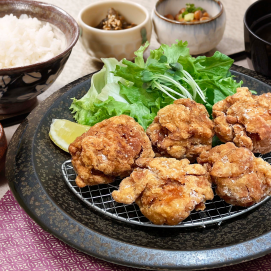 ♪辛子醤油がいい感じ♪ サクッとジューシ～！ 越玄一斗【若鶏の極み唐揚げ御膳✨