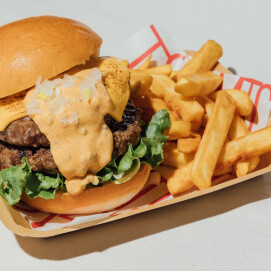 ボリューム◎Wビーフチーズ🍔