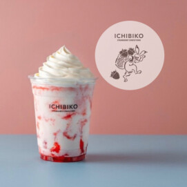 いちごミルクフラッペ🍓🥛🫧