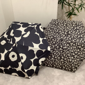 ☂️📢折り畳み傘入荷致しました📢☂️