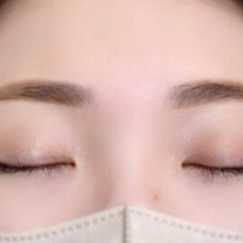 ＼大人気レディース眉ワックス／　　　メイク＆カット込/ダイヤモンドアイズ/学割30％OFFもあり