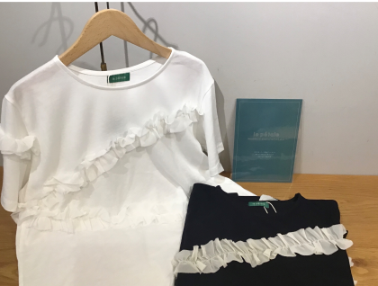 ＊新作 le petale Tシャツ＊