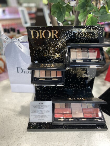 第一弾 2020クリスマスコフレ ホリデーコレクション発売中 シンクス ビューティー パレット ショップトピックス グランベリーパーク