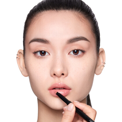 NARS 専属アーティストによるメイクアップレッスンを開催✨