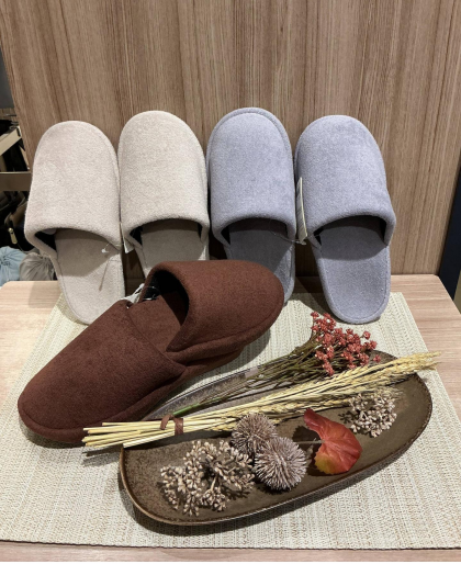 おつかれ足にセルフケアスリッパを♪