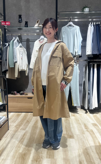 袖ロゴフードコート入荷♪