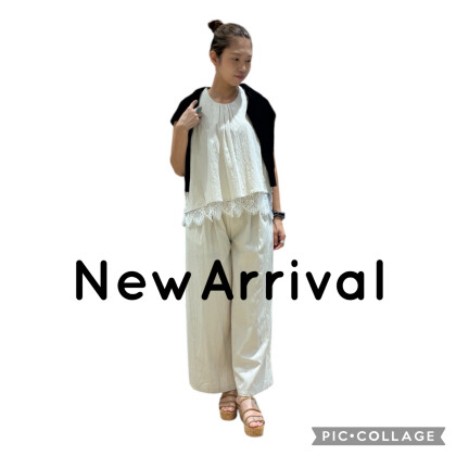 裾レースノースリブラウス×パンツセットアップ