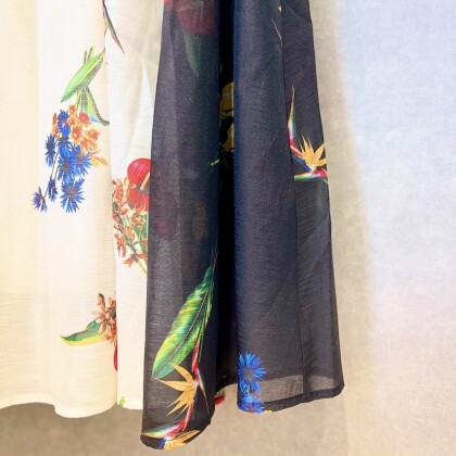 花柄シアーフレアスカート