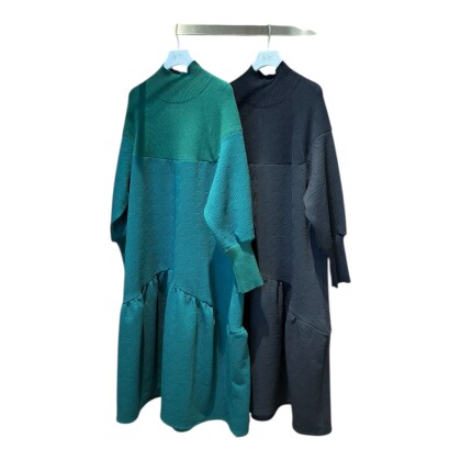 ふくれジャガード柄ニットワンピース