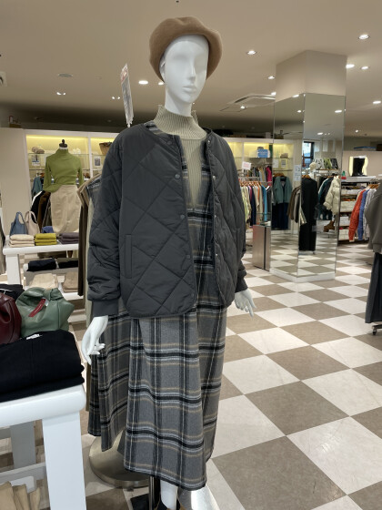 ✨️中綿キルティングノーカラージャケットをご紹介します
