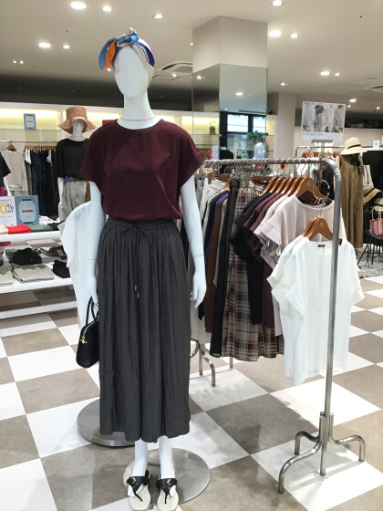 後ろ姿までも可愛く！目を引くアイテム👀
