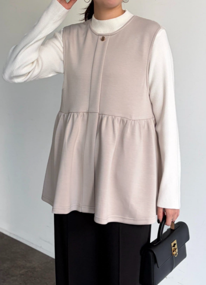 【アウトレット限定商品】Chez toi ペプラムベスト×ニットプルオーバー
