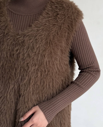 【アウトレット限定商品】Chez toi シャギーベスト×ニットワンピース