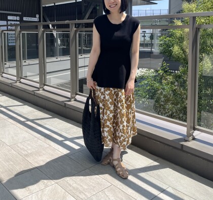 【chez toi】ペプラムフレンチスリーブプルオーバー