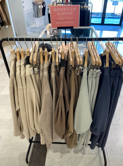 【店内のボトム、ALL20%オフ♪】