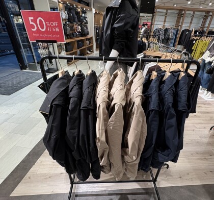 【50%オフ！】ライナー付きマウンテンパーカ♪