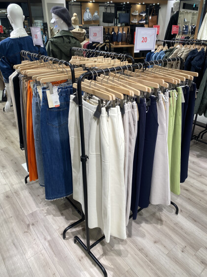 【残り4日！】ボトムス、更に20%オフ🎵