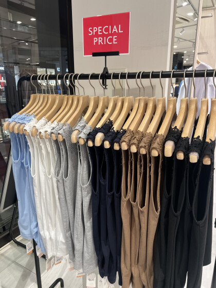 【 春物コート 】続々プライスダウン♪