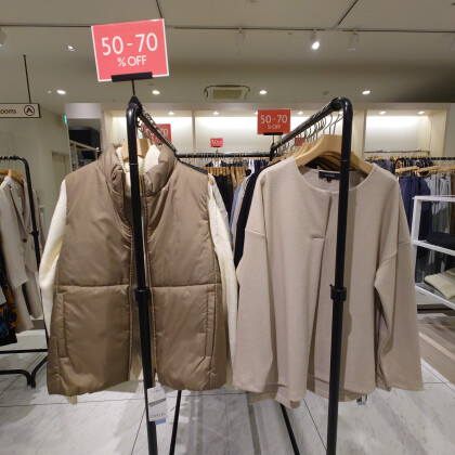 【50%オフ続々！】店内紹介♪