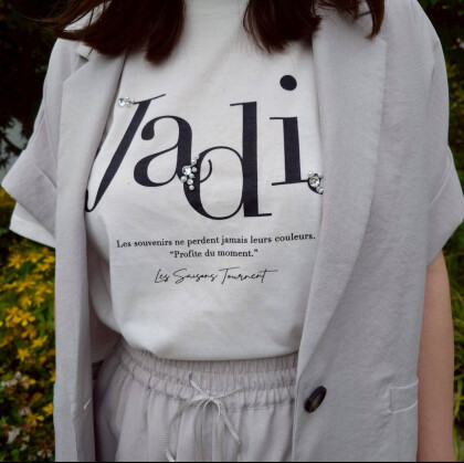 【Eprouve】ビジューロゴTシャツ