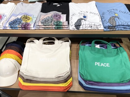 【 大人気商品！】くじらシャツ再入荷♪