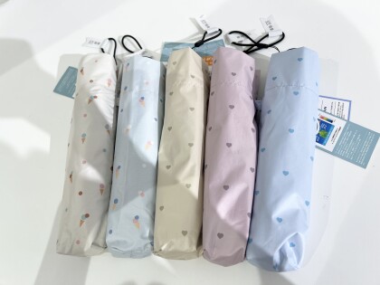 【 雨の日も、晴れの日も！】カサたくさんあります♪
