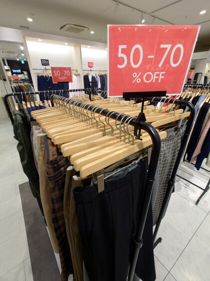 【50%オフ続々！】店内紹介♪