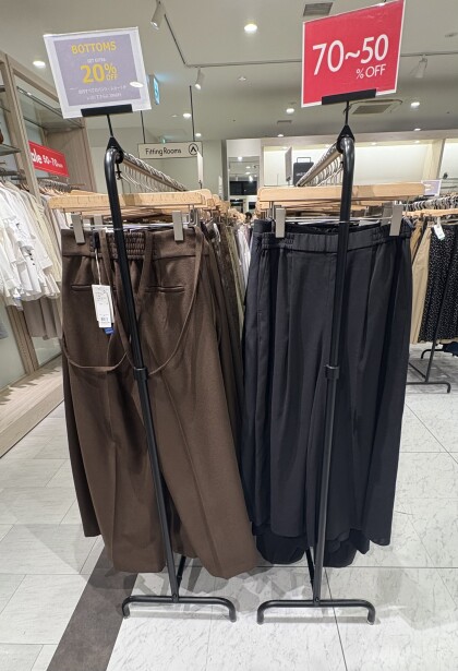 【ボトムス、レジにて更に20%オフ】開催！