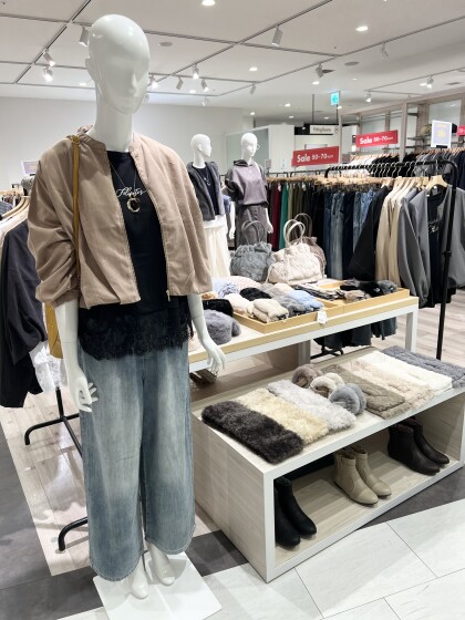 【 ボトムスALL20%オフ!】大好評開催中♪