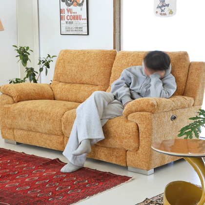 【NEW ARRIVAL】大人気リクライニングソファから待望の2シーターが登場!