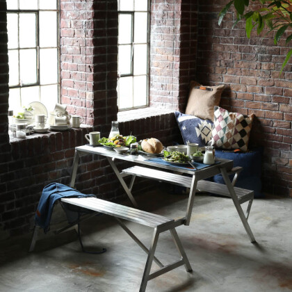 【RESTOCK】ワンステップでベンチがテーブルに変形！TABLE＆BENCH が再入荷しました！