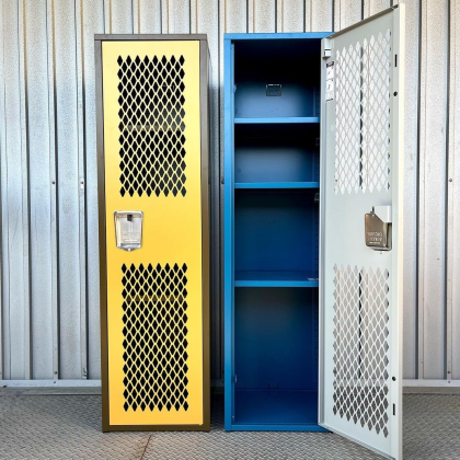 【RECOMMEND】暮らしに合わせて使える、収納力抜群なスチールロッカー