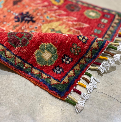 【RECOMMEND】手織りならではの個性と温もりを"HAND-KNOTTED WOOL RUG"