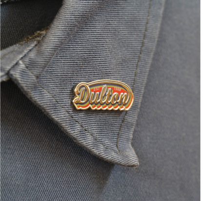 遊び心溢れるDULTONのオリジナルピンズ 