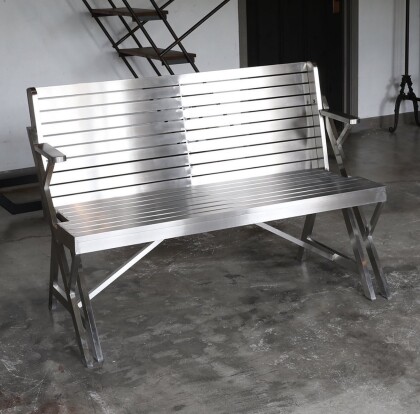 【RESTOCK】ワンステップでベンチがテーブルに変形！TABLE＆BENCH が再入荷しました！