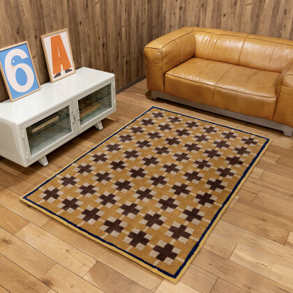 【NEW ARRIVAL】オリジナルの配色で仕上げた、長く愛せるウールラグ