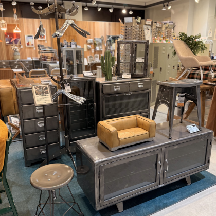 【RECOMMEND】金属の質感をそのまに。RAW FINISH家具の魅力