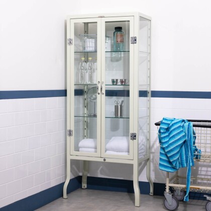 【RECOMMEND】シンプルだからこそ長く使い続けられる、IVORYの家具