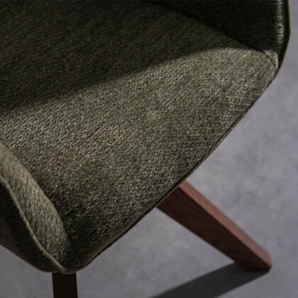 【NEW ARRIVAL】360℃回転！座るだけでなく魅せる家具"ROTATING DINING CHAIR"