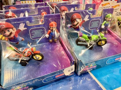 『ザ・スーパーマリオギャラクシー・ムービー』関連玩具、好評販売中！