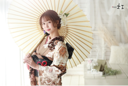 ﾟ･*:.｡.和装スタジオでの成人撮影.｡.:*･゜