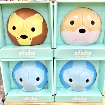 アニマル柄がかわいいサッカーボール
