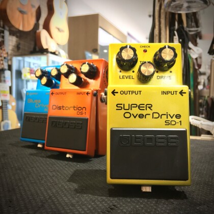リミテッド・エディション BOSS 50周年記念ペダル 入荷