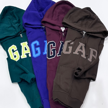 【新作入荷‼︎】大人気GAPロゴパーカーにNEWカラー登場🌈
